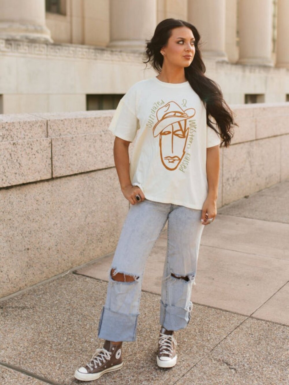 SUNDAZED & WESTERN RAISED GRAPHIC TEE NEW